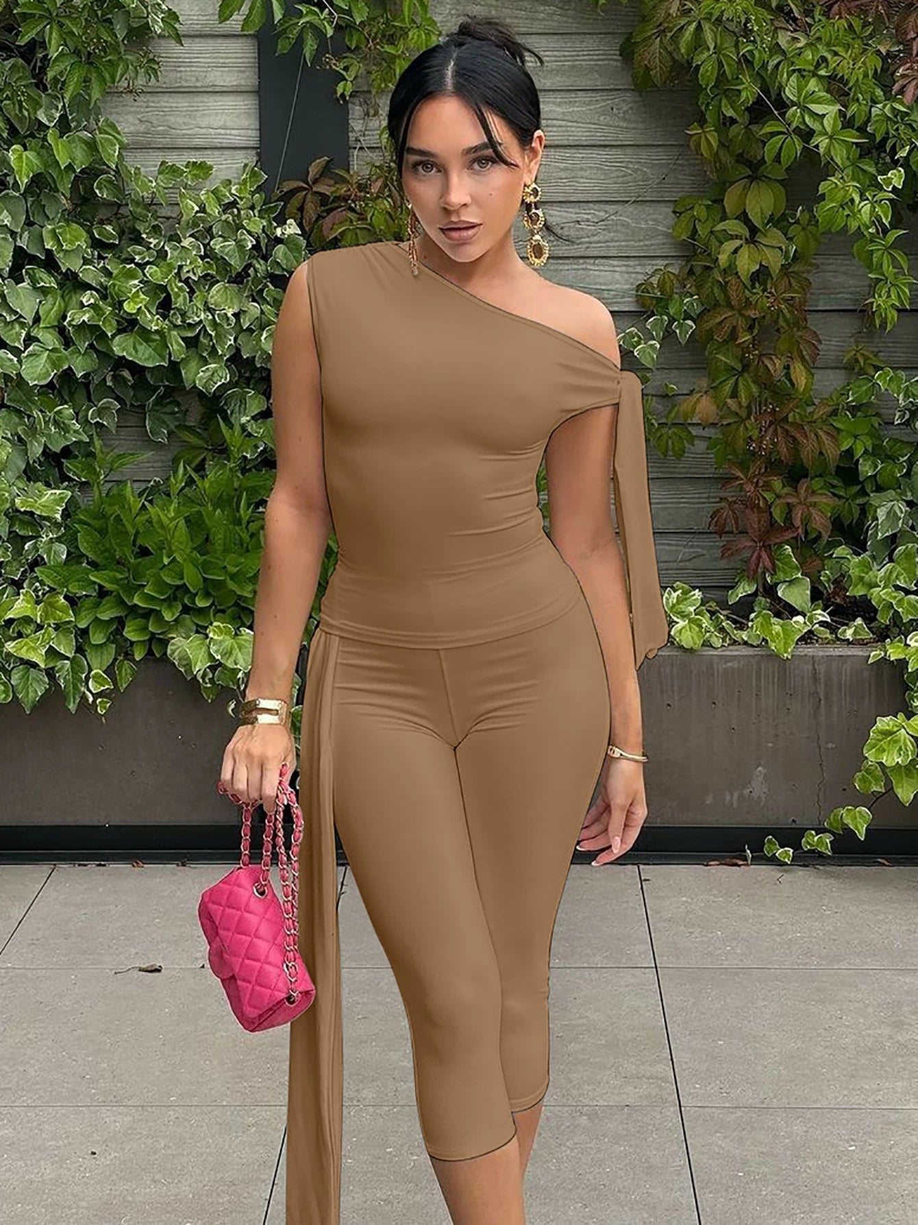 Hugcitar Fashion 2 Pcs Sets Solid One Shoulder Sleeveless Draped Sexy Top Knee Length Pants Women Y2K Outfits Festival Party