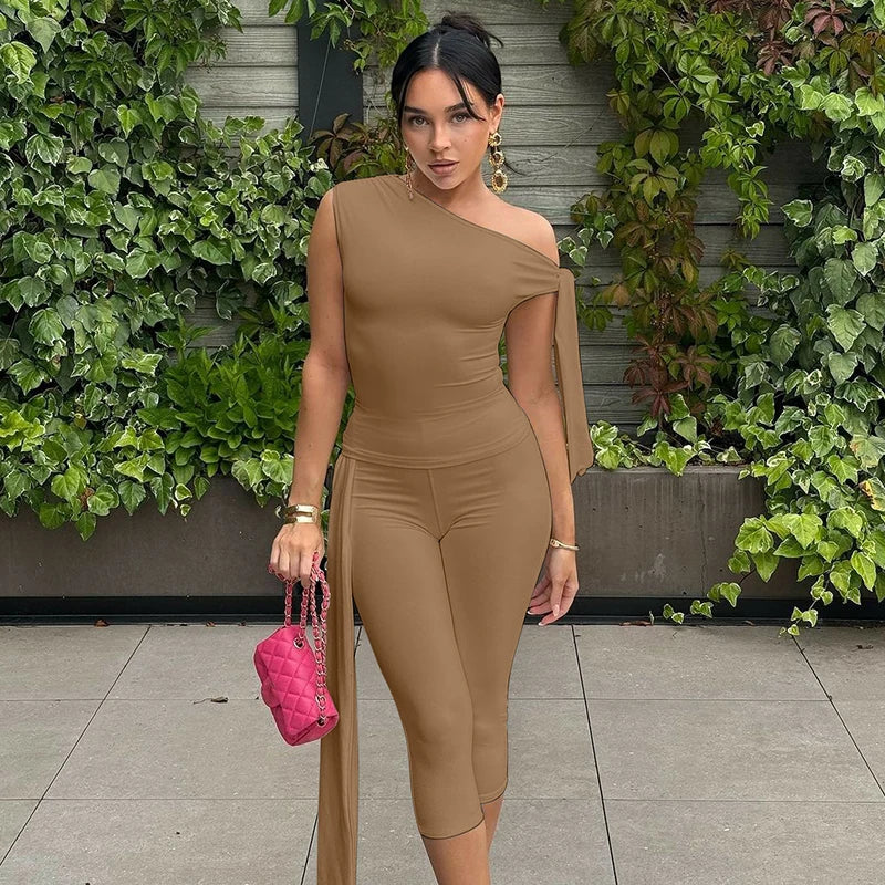 Hugcitar Fashion 2 Pcs Sets Solid One Shoulder Sleeveless Draped Sexy Top Knee Length Pants Women Y2K Outfits Festival Party