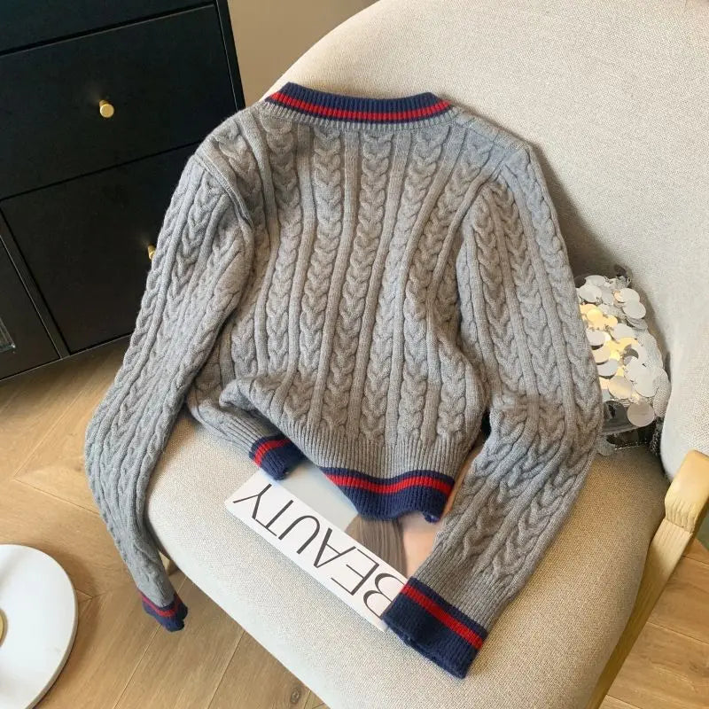 2025 Autumn Winter Preppy Style V-Neck Knitting Long Sleeve Cardigan Women Casual Appliques Single Breasted Female Loose Sweater